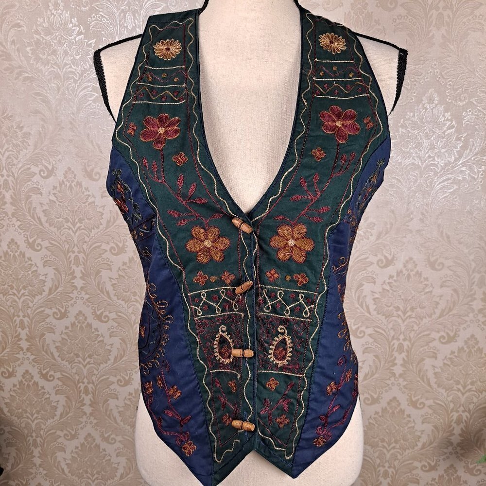 Solutions Petite Size Small Patchwork Floral Embr… - image 1